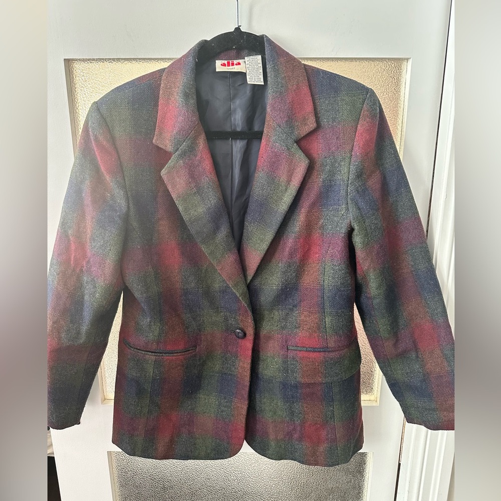 Vintage Cropped Sleeve Blazer